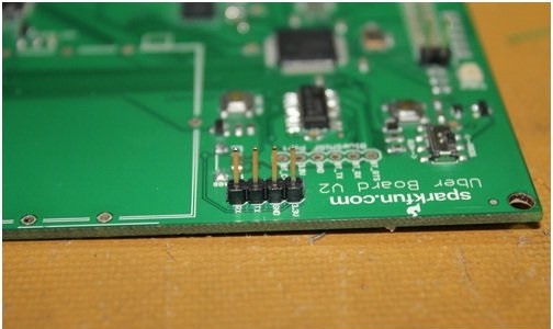 PCB通孔返工诀窍：精致PCB板怎样焊造？